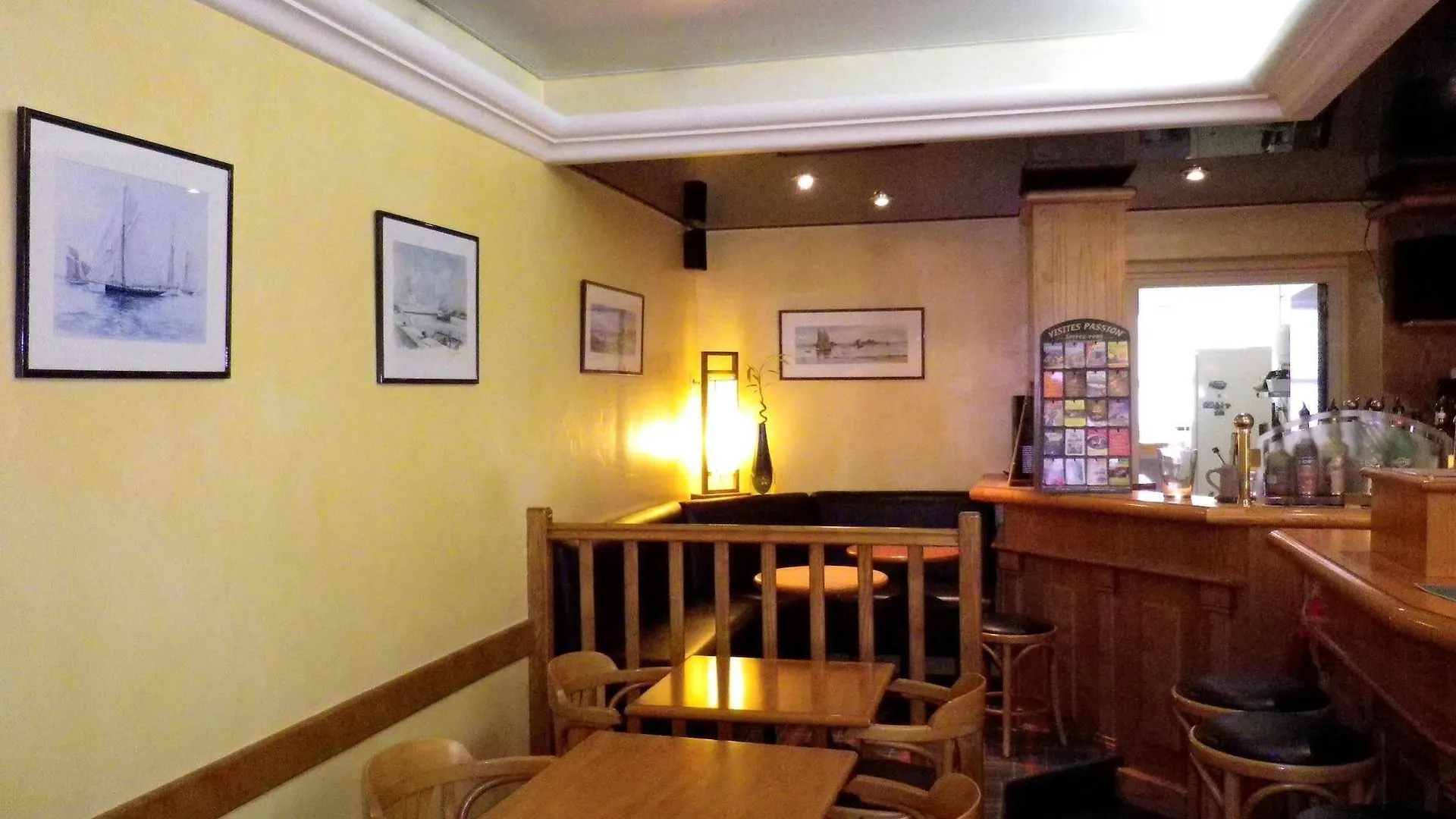 **  La Marmite Hotel Dinan France